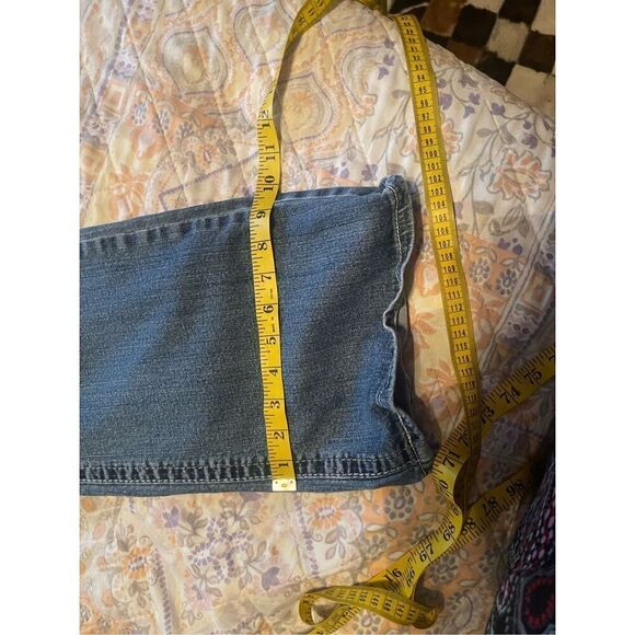 Maurices Womens Blue Denim Five Pocket Boot Cut Jeans Size 17/18 Long - Picture 15 of 16